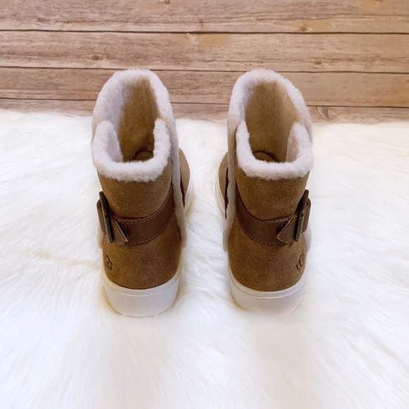 UGG Aika Chestnut Suede Platform Sneaker Boot - Picture 6 of 9